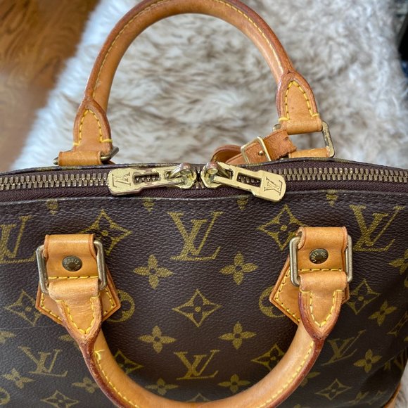 LOUIS VUITTON Monogram Alma PM Handbag Satchel - Picture 8 of 13